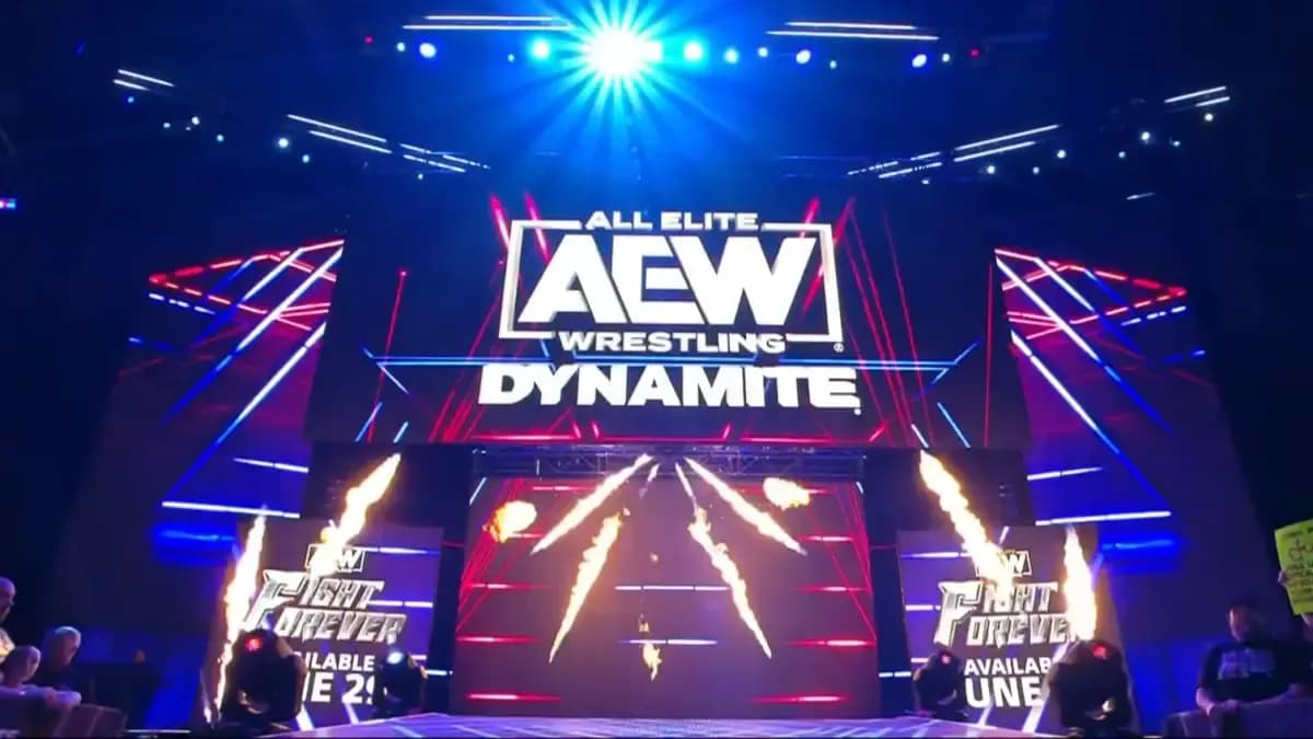 AEW Dynamite stage.jpg