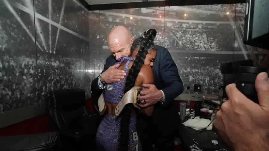 Bianca Belair Triple H cuddle.png