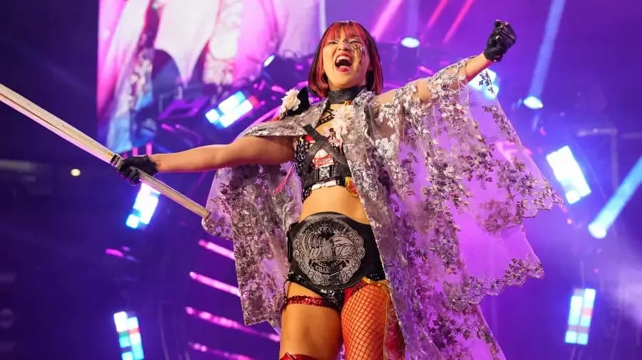 Hikaru Shida January 2023 buzzing.jpg