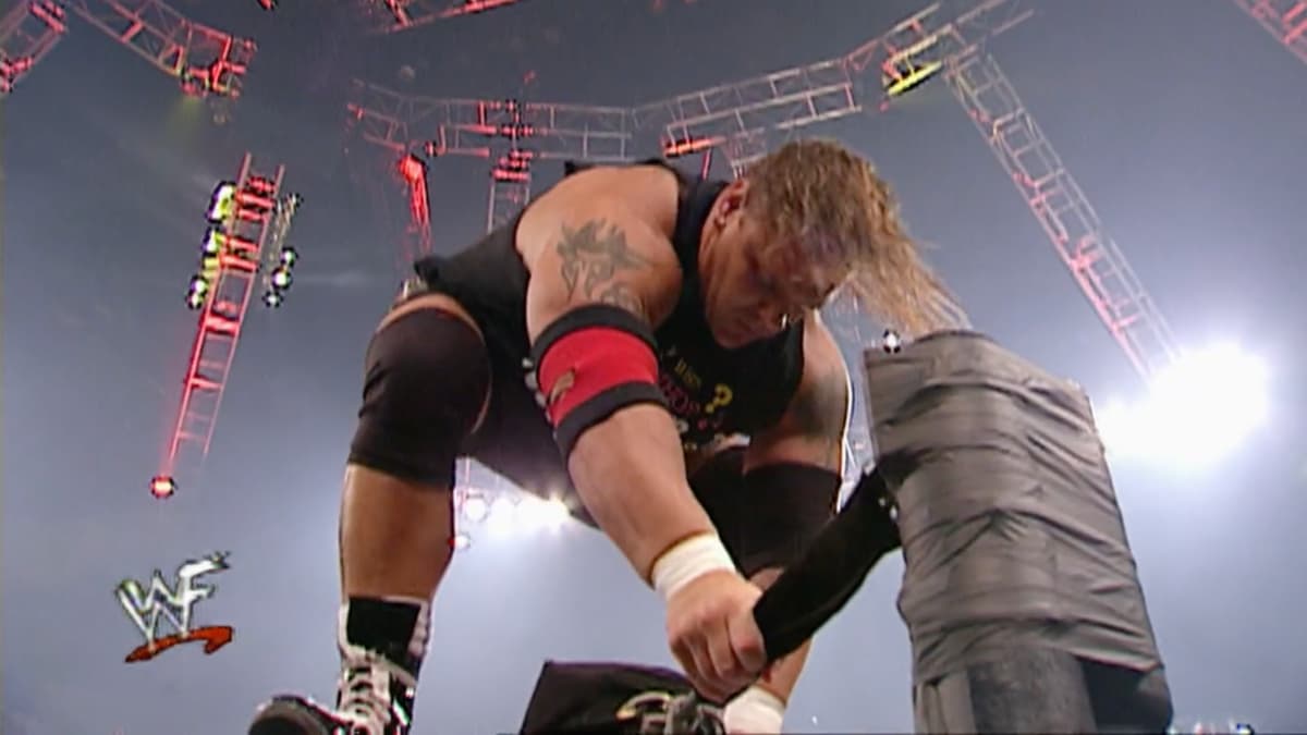 Hugh Morrus on the top rope about to hit a Moonsault on WWE Raw