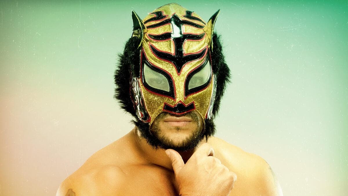 WWE star Lince Dorado poses for a portrait photo in 2019