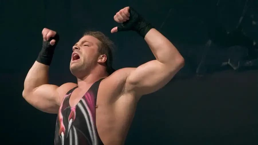 Rob Van Dam SmackDown 2004.jpg