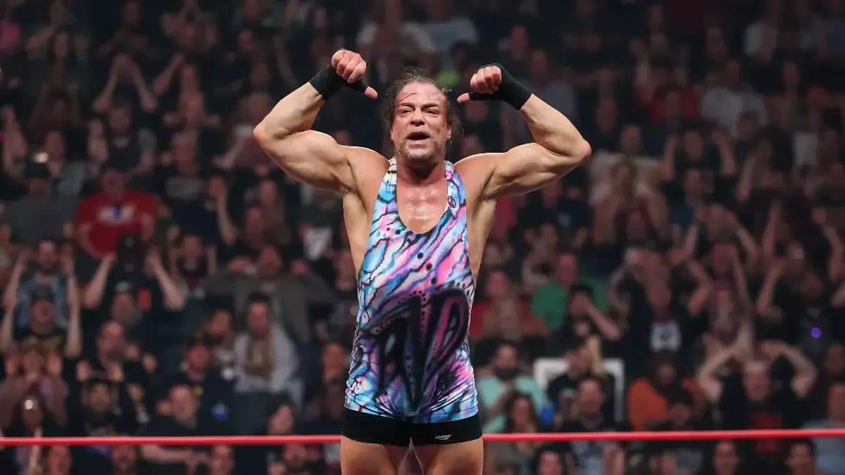 Rob Van Dam thumbs September 2023.jpg