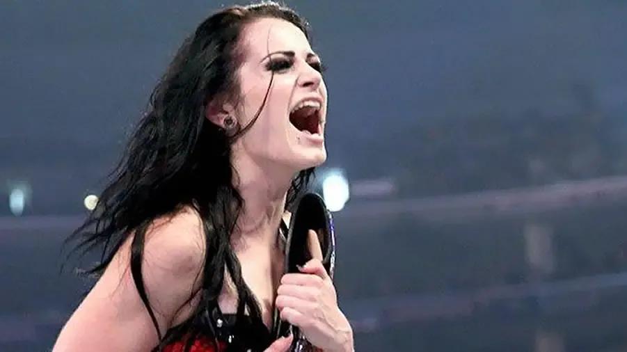 0d2ae7656a8f48f2b598284cfb87f90ae3bb911d-paige-summerslam-2014.jpg