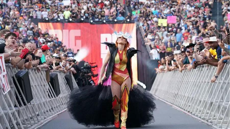 Becky Lynch SummerSlam 2022 entrance.jpg