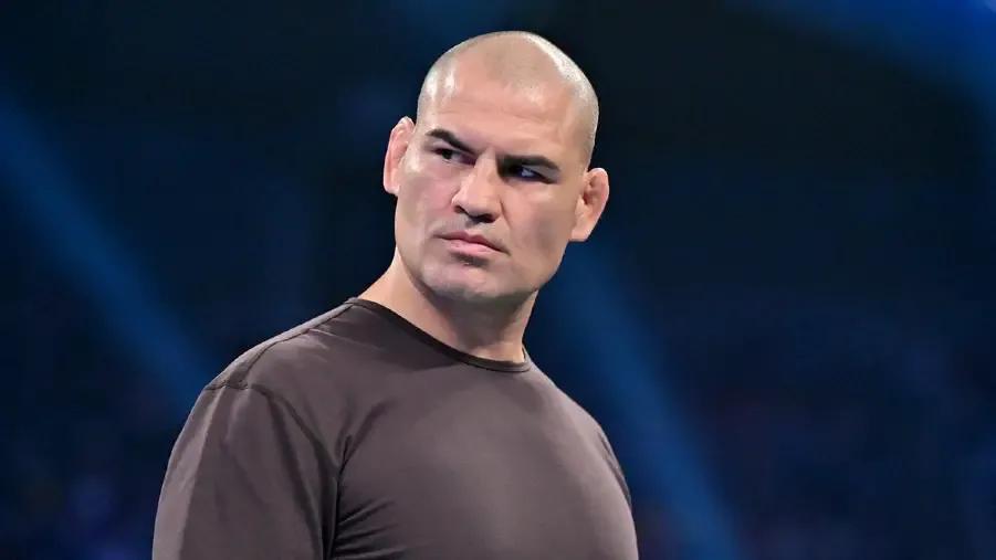 Cain Velasquez WWE SmackDown 2019.jpg