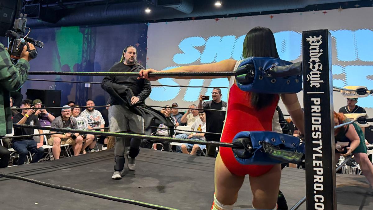 Chris Hero in sweatsuit at West Coast Pro