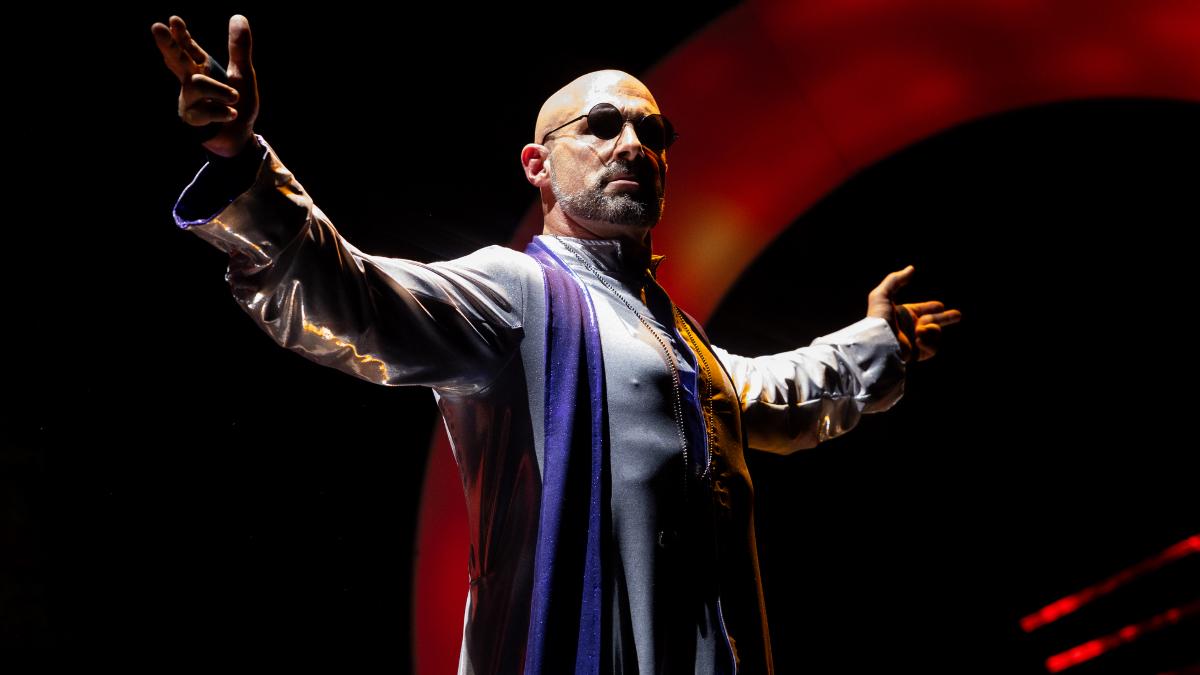 Christopher Daniels making his entrance for his retirement match