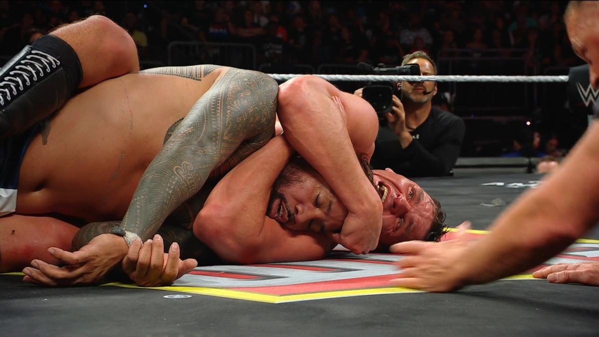 Gunther with a sleeper on Jey Uso at WWE Raw on June 9, 2025