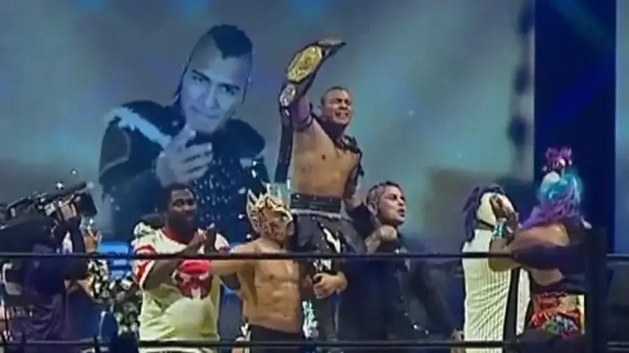 Hijo Del Vikingo Triplemania Regia.png