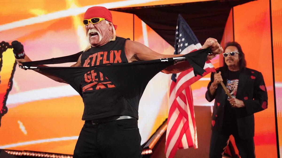 Hulk Hogan ripping his t-shirt on WWE Raw Netflix Premiere 