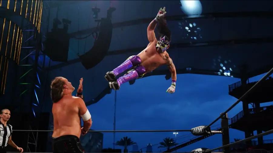 Juventud Guerrera Missile Dropkick.jpg