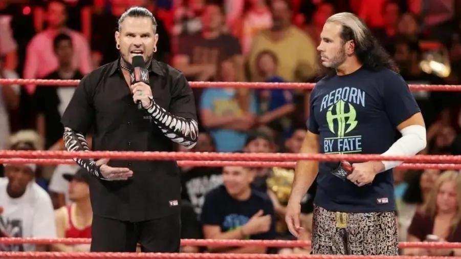 Matt Hardy- Jeff Hardy- WWE Raw 2017.jpg