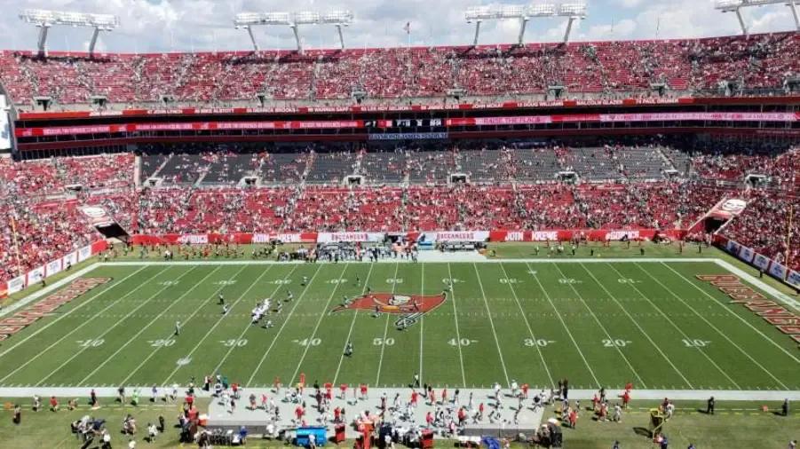 Raymond James Stadium -1-.png