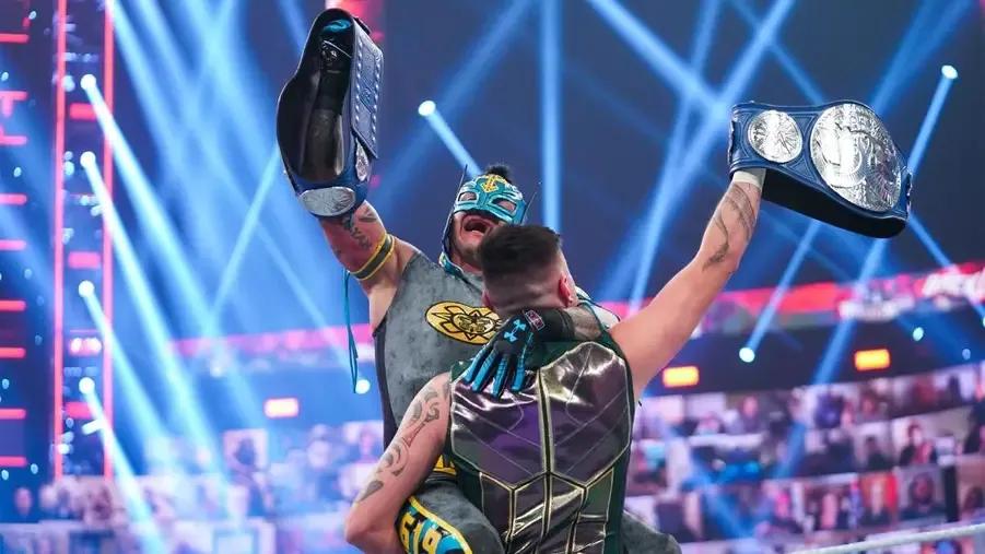 Rey Mysterio Dominik Mysterio Backlash 2021.jpg