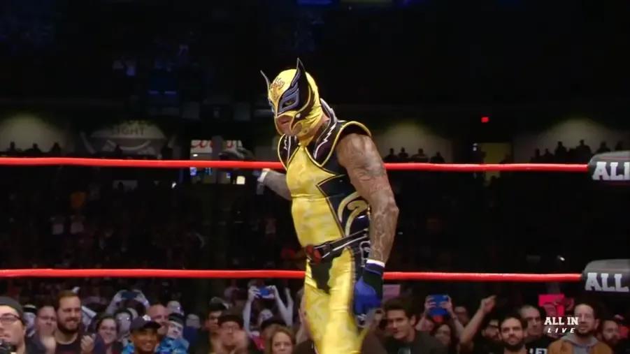 Rey Mysterio Wolverine.jpg