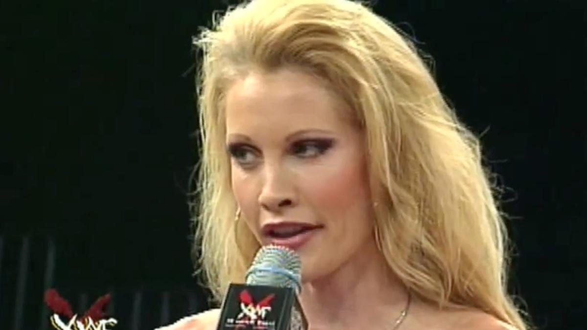 Close up of Sable holding an XWF microphone