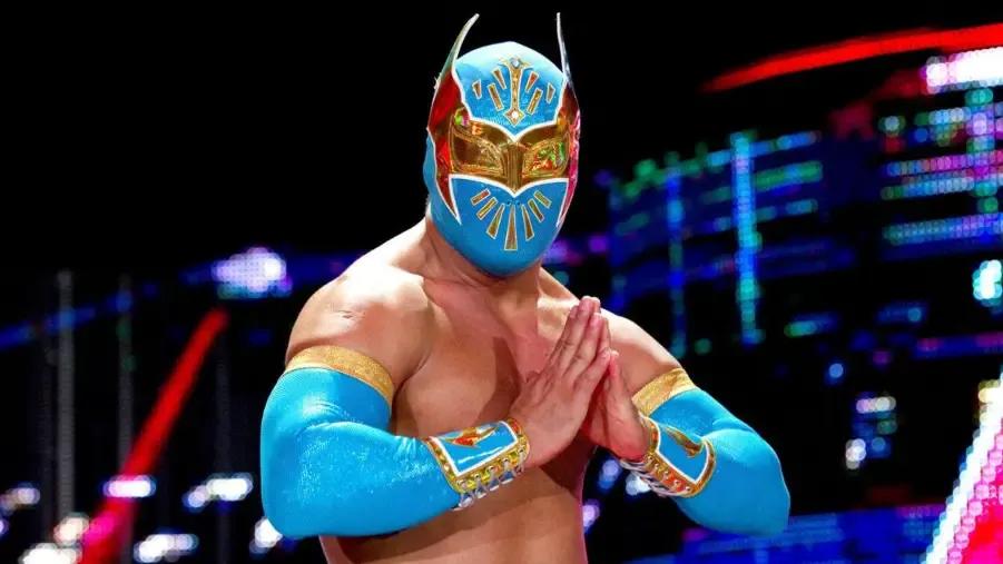 Sin Cara WWE Debut 2011.jpg