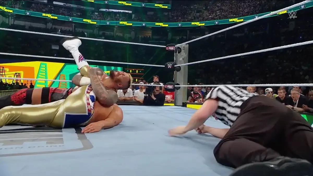 Solo Sikoa pins Cody Rhodes Money in the Bank 2024.jpg