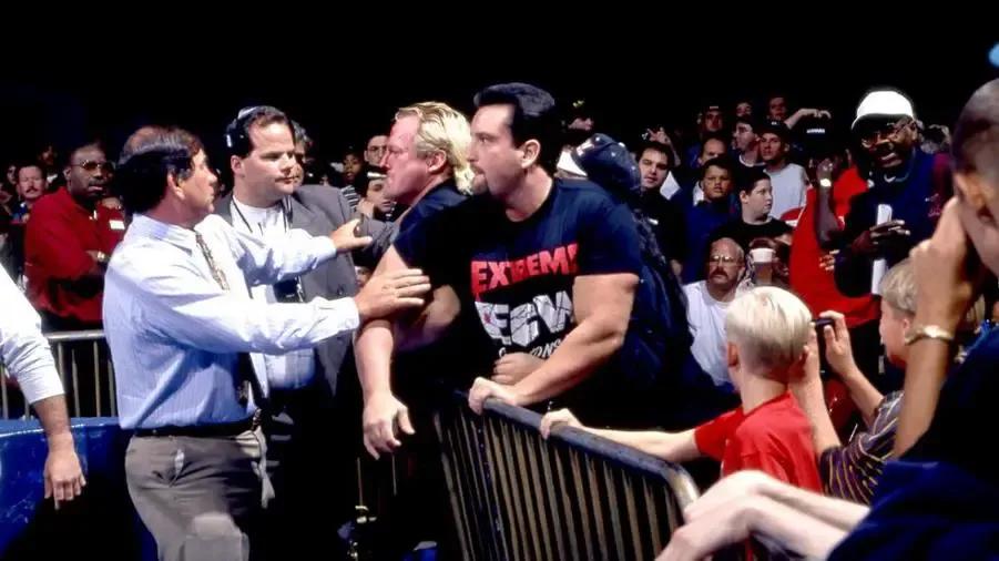Tommy_Dreamer_Sandman_ECW_Invasion_WWF_901x506.jpeg