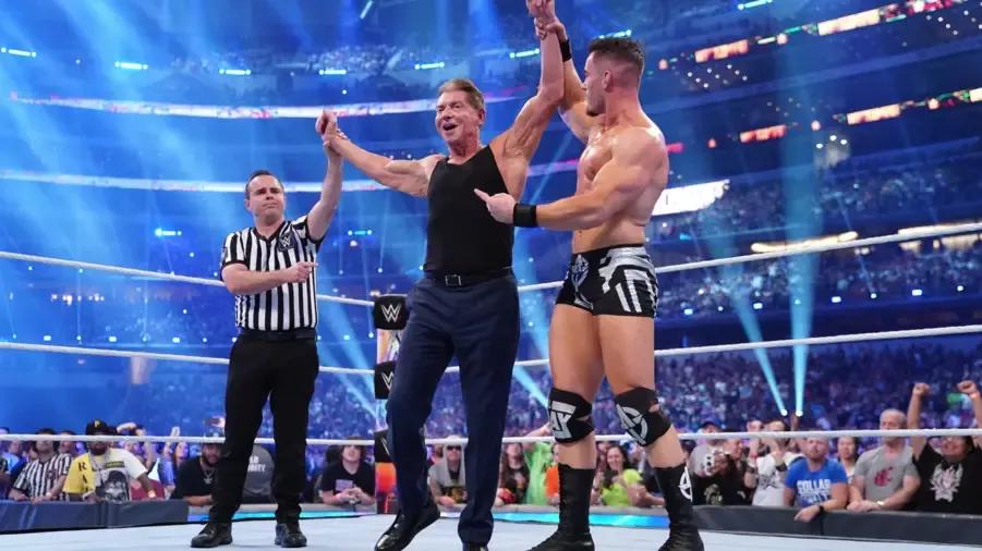 Vince McMahon WrestleMania 38 salute.jpg