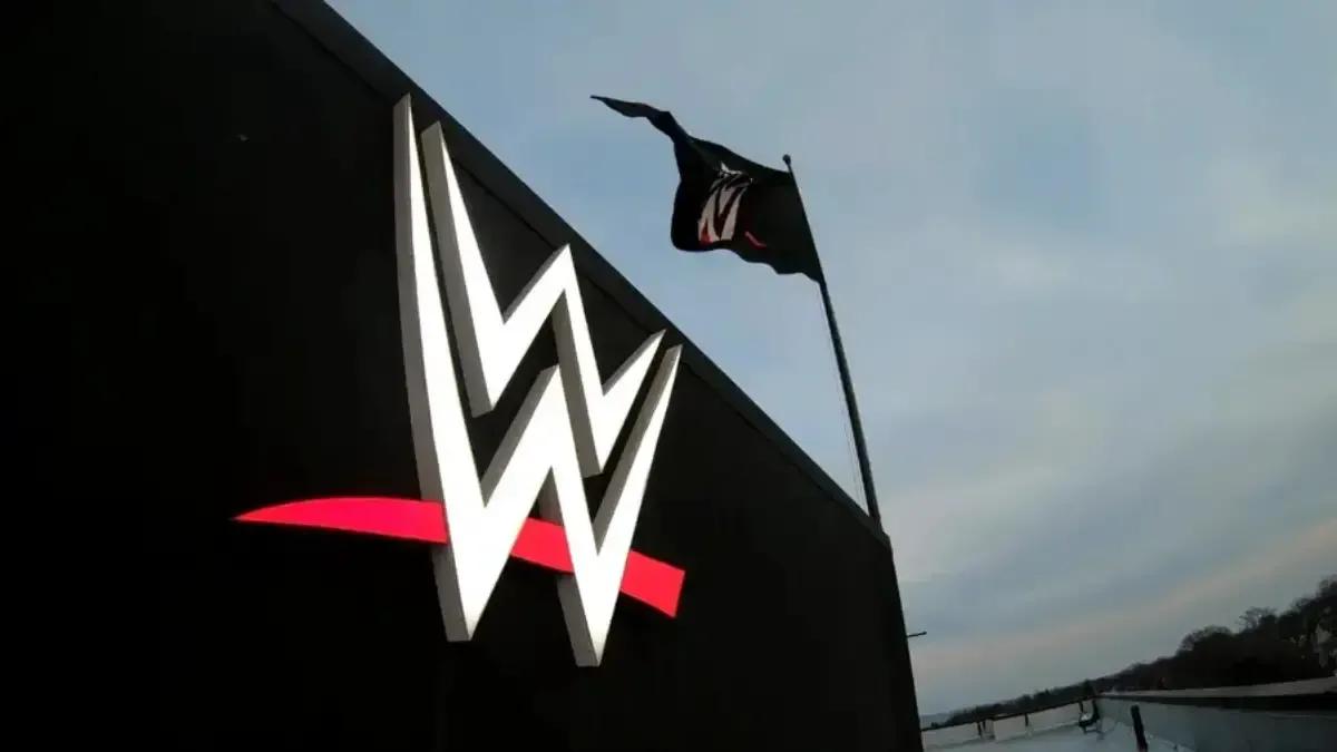 WWE logo on building.jpg