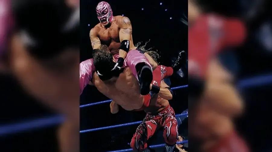 https://cultaholic.com/files/images/2543db2de328ef4e3aa602c9f3ded4740fbed4d3-rey-mysterio-edge-chris-benoit.jpg