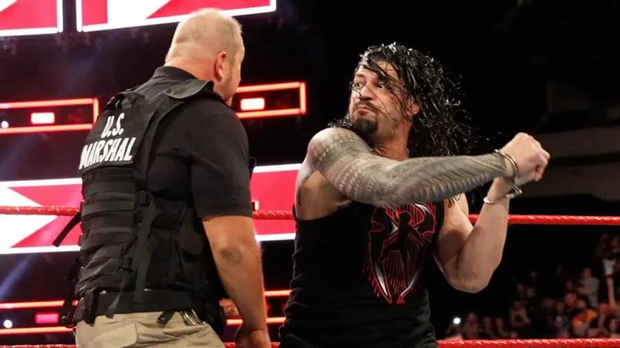 https://cultaholic.com/files/images/4def2484d1b6907cd9da554e12166f19fbdbfc2d-roman-reigns-us-marhals.jpg