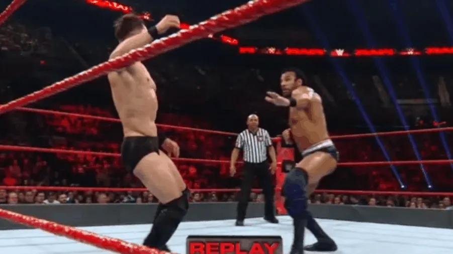 https://cultaholic.com/files/images/5a7457429e34be6403752ea7a285d2a389a1a2c6-finn-balor-jinder-mahal.gif