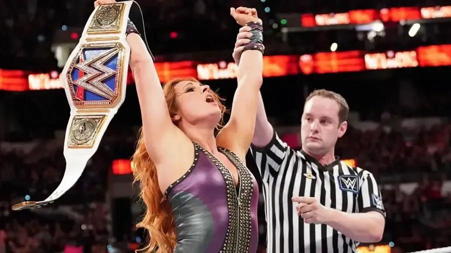 https://cultaholic.com/files/images/654d3e9d7dcea1dfe9075a30f47a3647e8ea4ffd-becky-lynch-smackdown-womens-champion.jpg