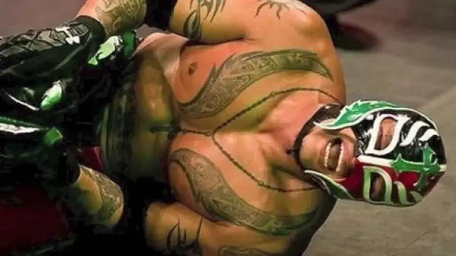 https://cultaholic.com/files/images/68bfadee216e8b04072d64c3cc2ca3a4a92a33f9-rey-mysterio-1.jpg