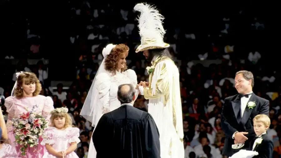 https://cultaholic.com/files/images/8a64819498f2ea5b4e598fad30068b36c685a2cf-Miss-Elizabeth-Randy-Savage.jpg