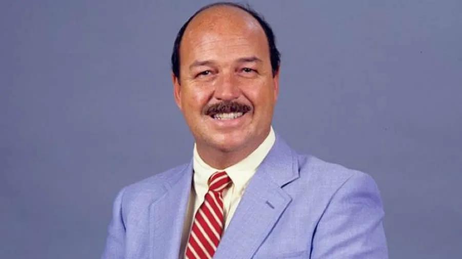 https://cultaholic.com/files/images/b43fc45aaa43995c16d69ca1c8df6d18f88a5ece-gene-okerlund.jpg