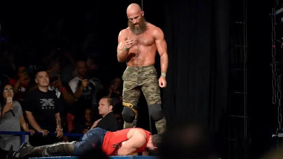 https://cultaholic.com/files/images/b71c6f23c7b8f9314a706c74675bb5094447520e-ciampa-gargano-street-fight.jpg