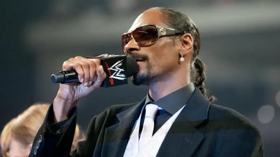 https://cultaholic.com/files/images/dc0cbbdda0af1725233cfdf7497281119d7dca6b-Snoop-Dogg.jpg