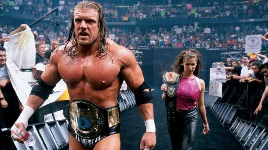 https://cultaholic.com/files/images/eaf85da5639127f63552ef33714f0bf20927a29a-WrestleMania-2000.jpg