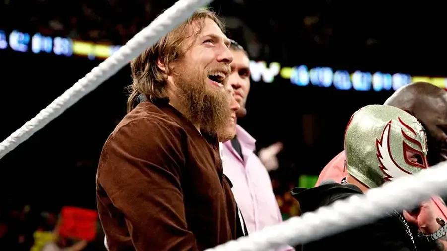 https://cultaholic.com/files/images/f0bb66c0f2609c8051db0254ba26859bca671634-daniel-bryan-2.jpg