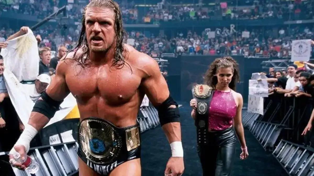 triple h stephanie mcmahon wrestlemania 2000.jpg