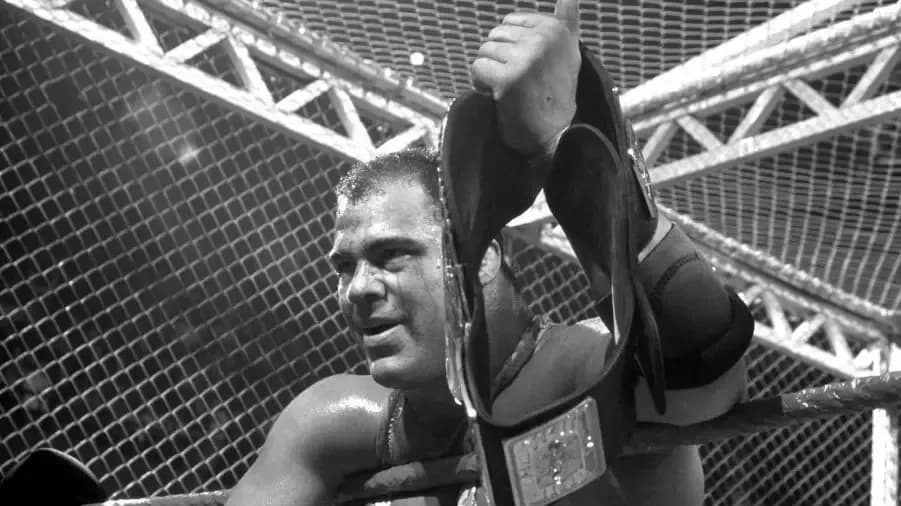 https://cultaholic.com/files/images/ac02534f61dd9ea253db7eba9ad06d100633262b-kurt-angle-hell-in-a-cell.jpg