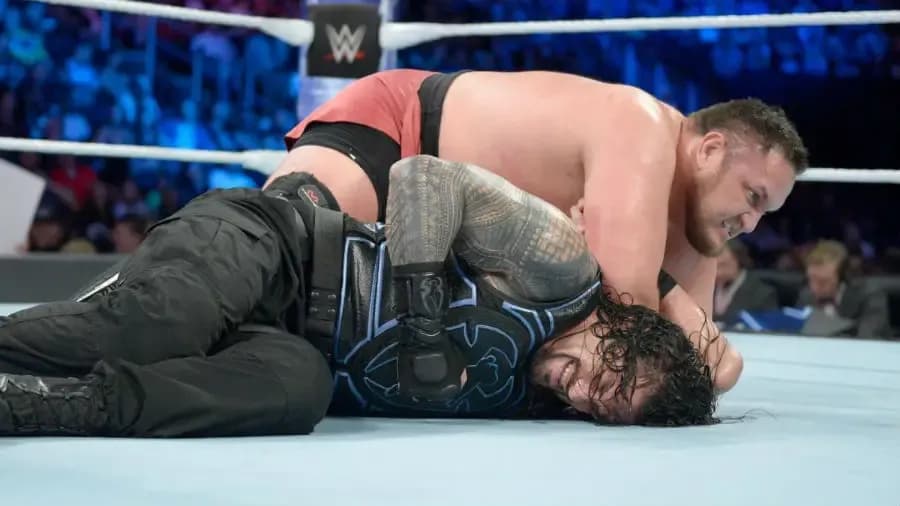 https://cultaholic.com/files/images/e9acc2e50840d3900596b2550251a0afd81f421f-Roman-Reigns-Samoa-Joe.jpg