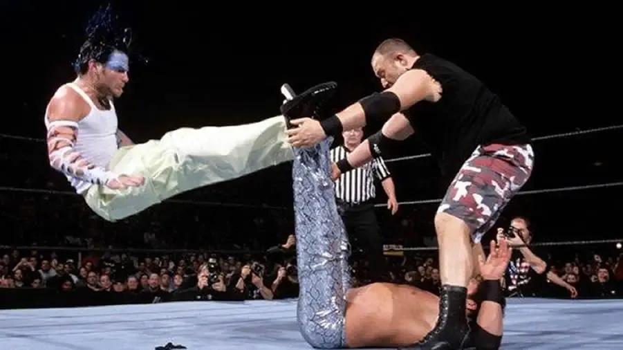 https://cultaholic.com/files/images/502204d01315953cc48c6e7c674c9c2e2d8b8aa6-jeff-hardy-bubba-ray-dudley-survivor-series-2002.jpg